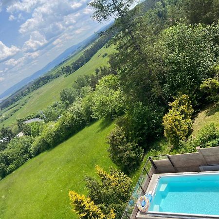 Villa Lupu Smizany Bagian luar foto