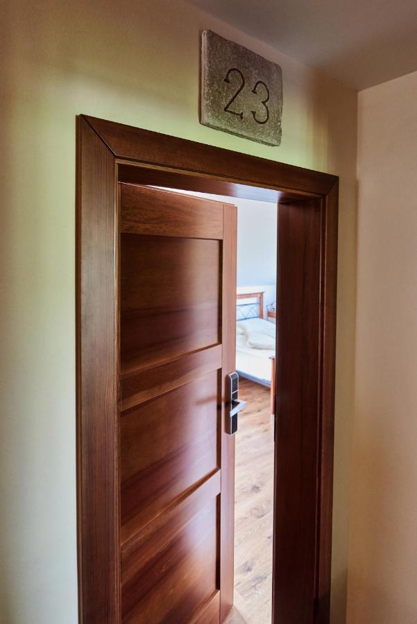Villa Lupu Smizany Bagian luar foto